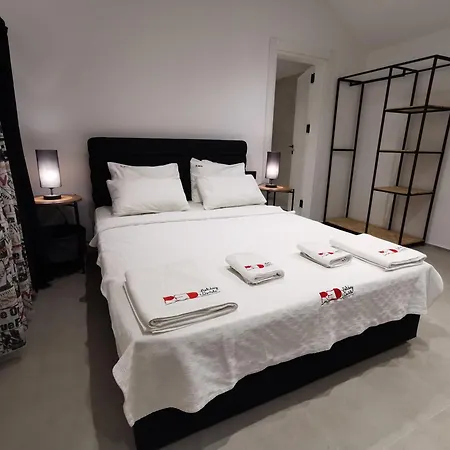 Villa Modern With Private Pool And Stylish Bbq Area