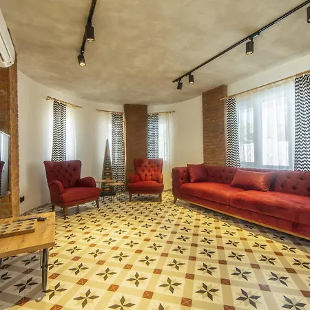 Villa Modern With Private Pool And Stylish Bbq Area *